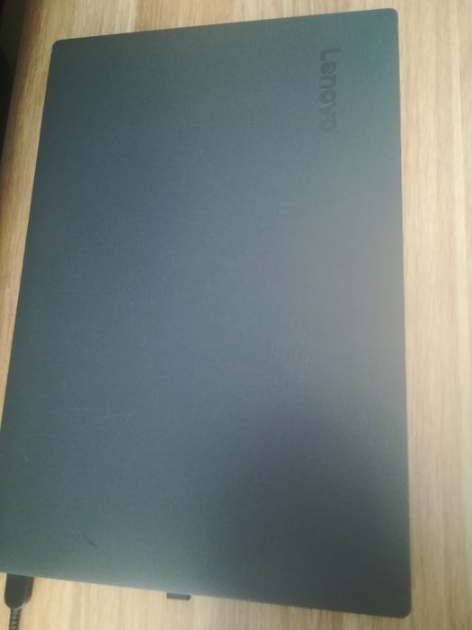 Laptop Lenovo w dobrym stanie
