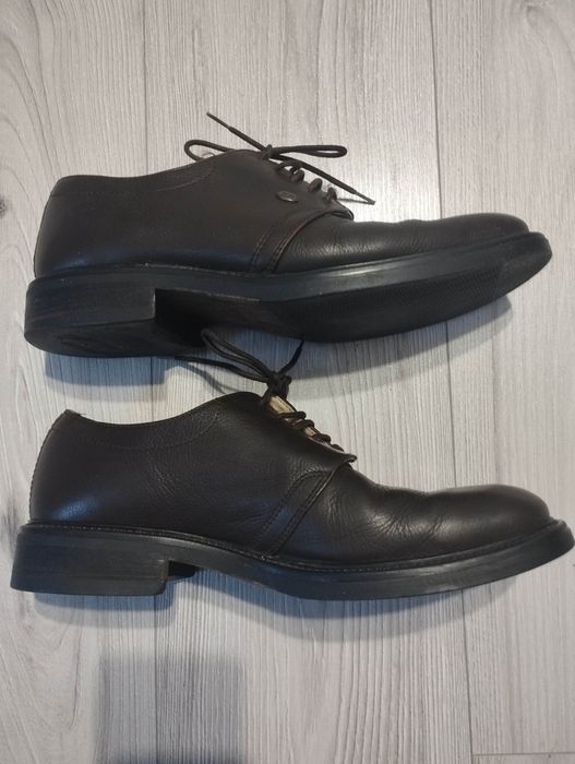 Klasyczne buty meskie wizytowe skorzane Russell & Bromley 43