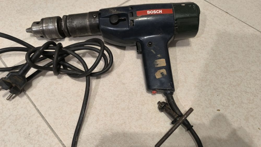 Berbequim da marca Bosch