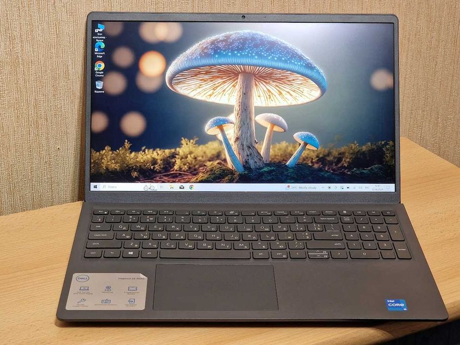 Сучасний ноутбук Dell Inspiron 3520 Intel Core i5-1235U RAM 16Gb SSD 256Gb IPS, (1920x1080) Full HD Батарея 10 годин. В ідеальному стані - як новий.