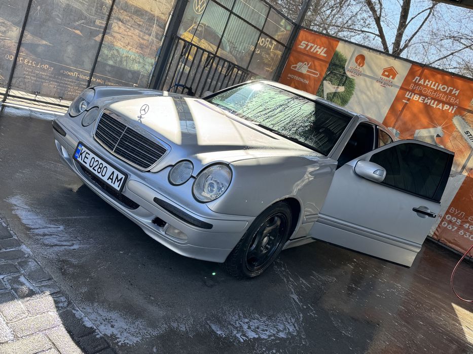 Mecedes w210 рест 2.2 cdi седан лупатый