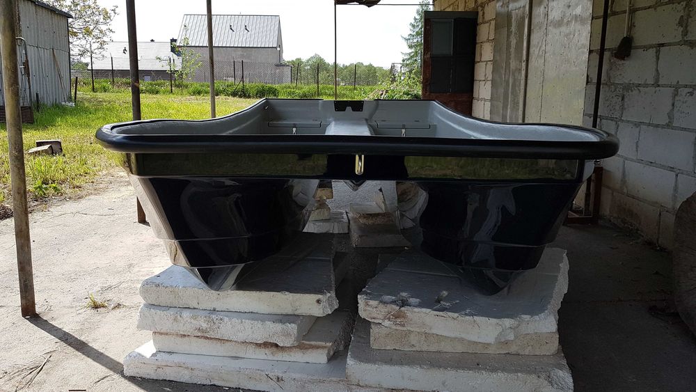 Łódka wędkarska katamaran nowa bardzo stabilna producent