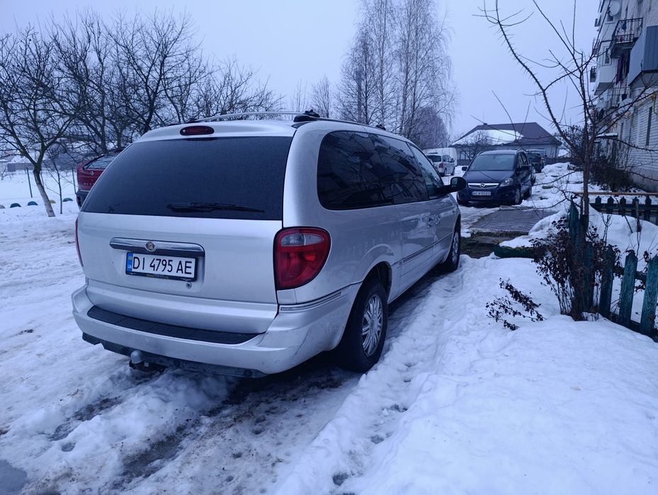 Крайслер Tawn & Country Limited 3.8i