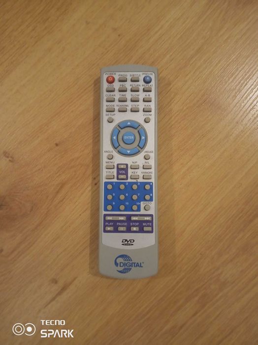 Пульт ДУ для DVD.