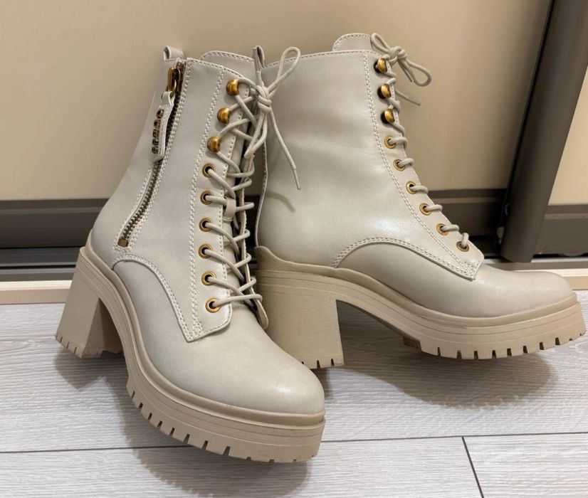 Buty Guess 37 kremowe