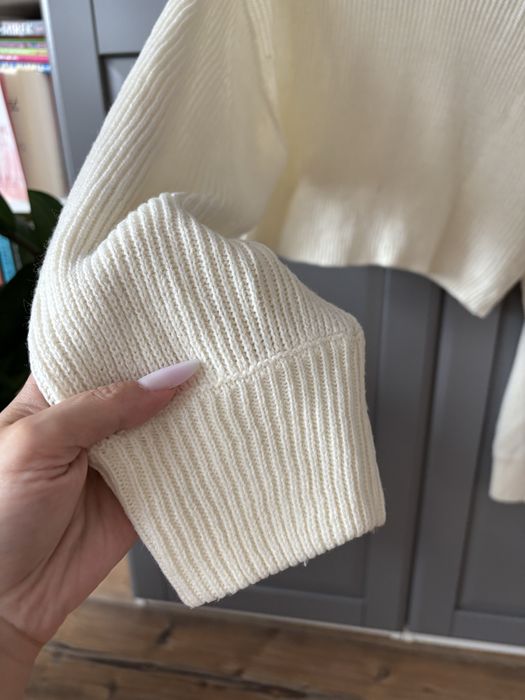 H&M Divided Krótki sweter golf ecru kremowy XS