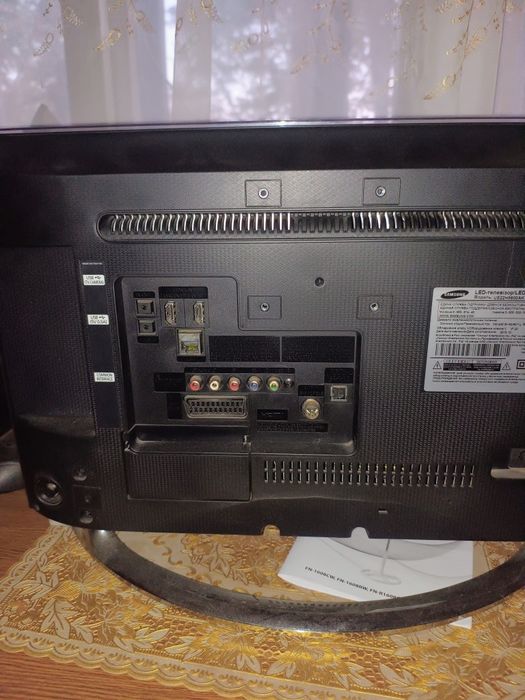 Продам СМАРТ телевизор SAMSUNG