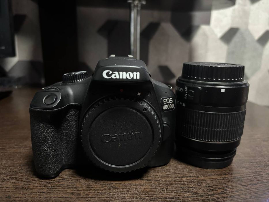 Фотоаппарат Canon, камера