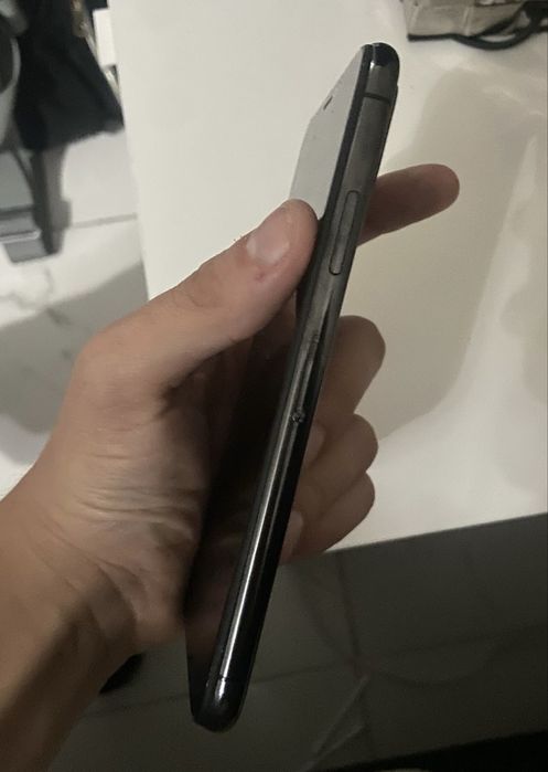 iPhone XS       €7064752239715587124