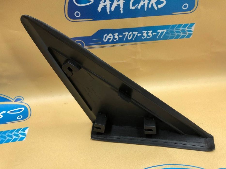 Накладка уголок двери зеркала Ford Kuga/Escape Форд Куга