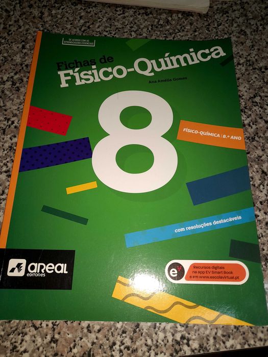 Livro de fichas com soluções  de fisicoquimica 8.ano novo