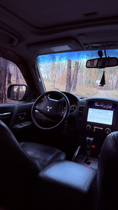 Mitsubishi Pajero Wagon 4