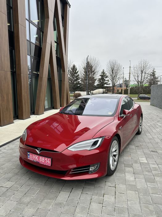 Tesla model S 2016 р
