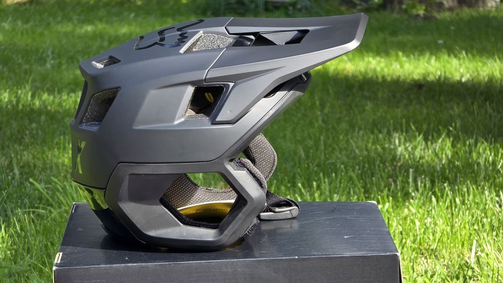 Kask Fox dropframe pro M