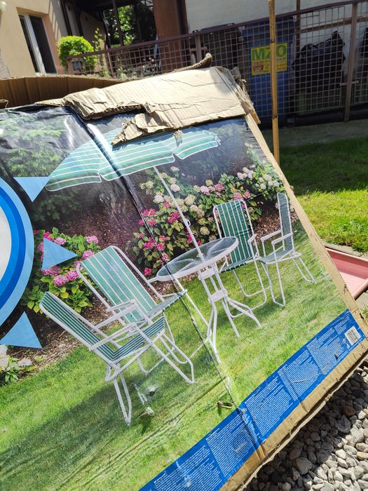 Zestaw mebli ogrodowych Tesco!! okrągły stół 4 krzesła i parasol