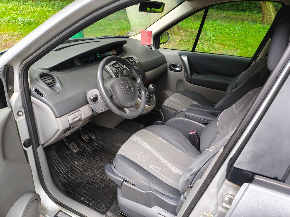 Renault Grand Scenic 2.0 benzyna, 2005 r. – 7 miejsc – 198 000 km