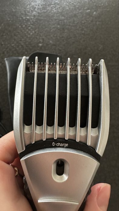 Тример для стрижки бороды и усов