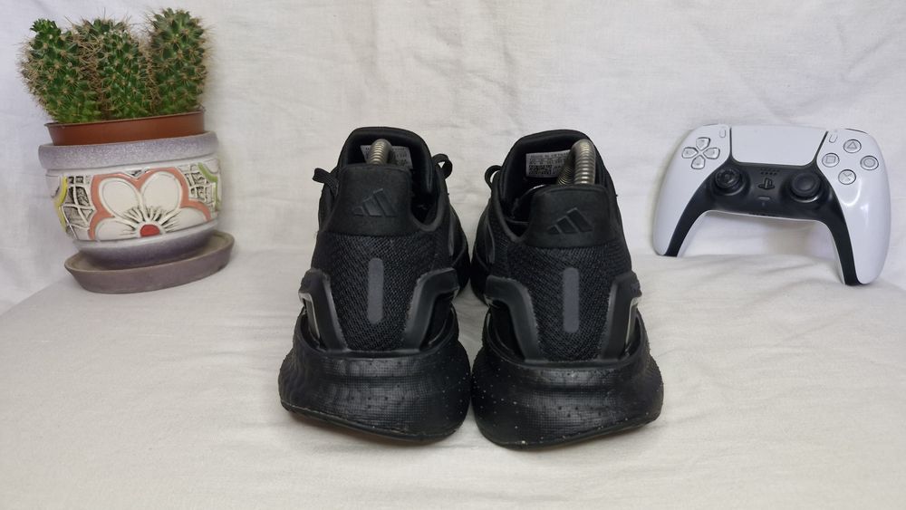 Бігові кросівки Adidas Pureboost 5.Розмір 39