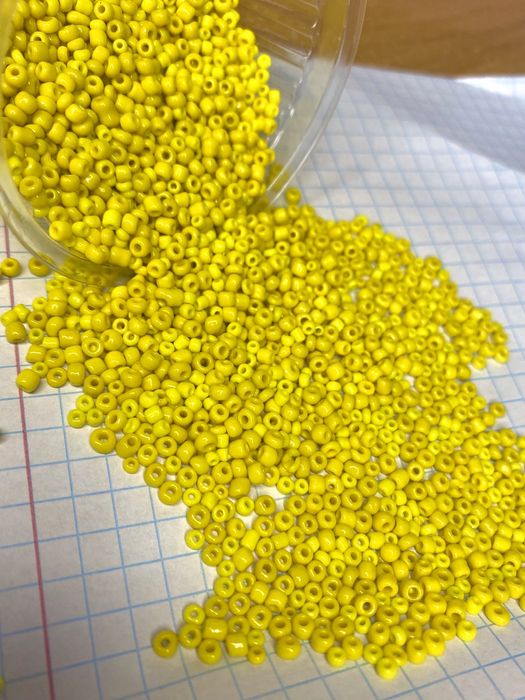 Бісер жовтий 50гр