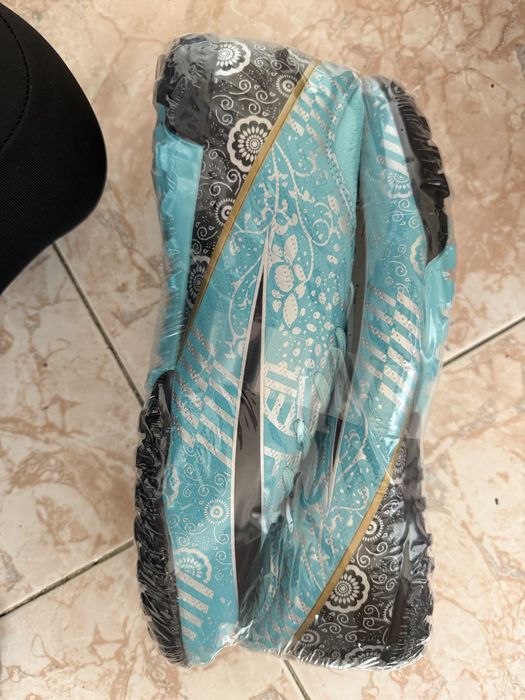 Sapatilhas para jogar fotbol novas