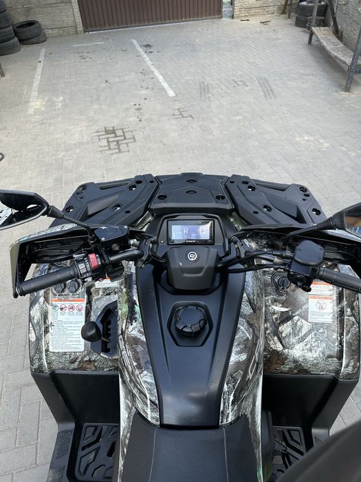 CFMOTO 520L EPS 4+4 .