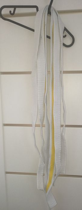 Sprzedam kimono 150 cm