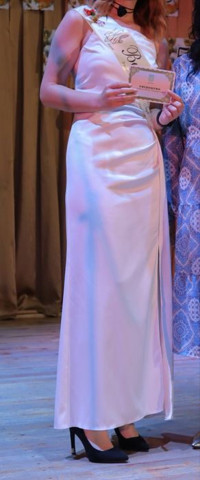 Продам випускну-весільну сукню