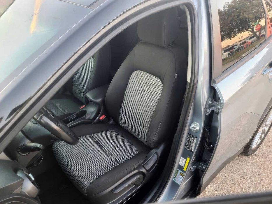 Hyundai Kona SEL      2019