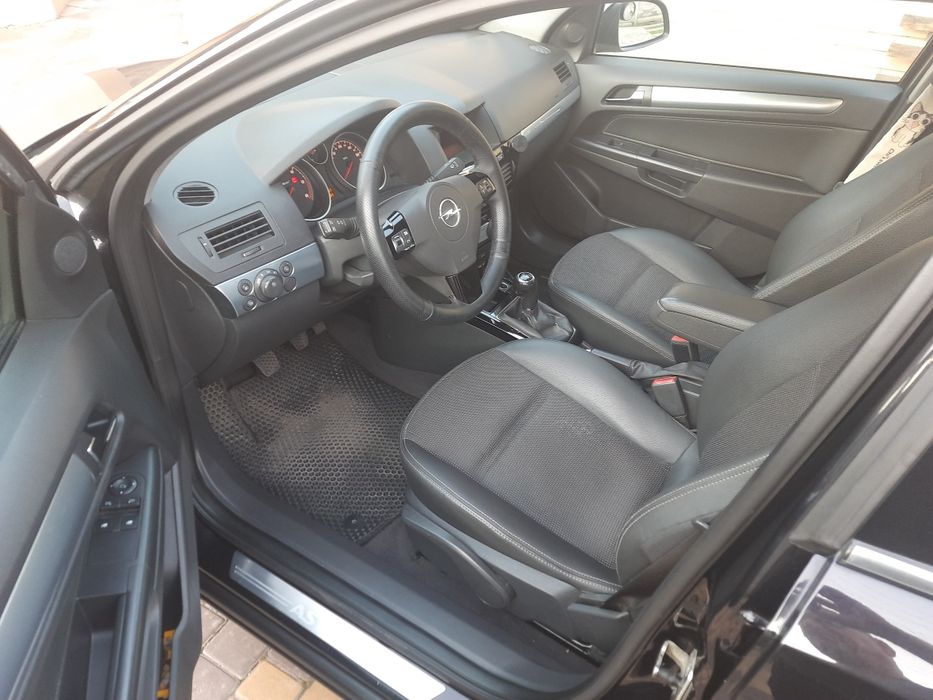 Opel Astra H 1.9cdTI