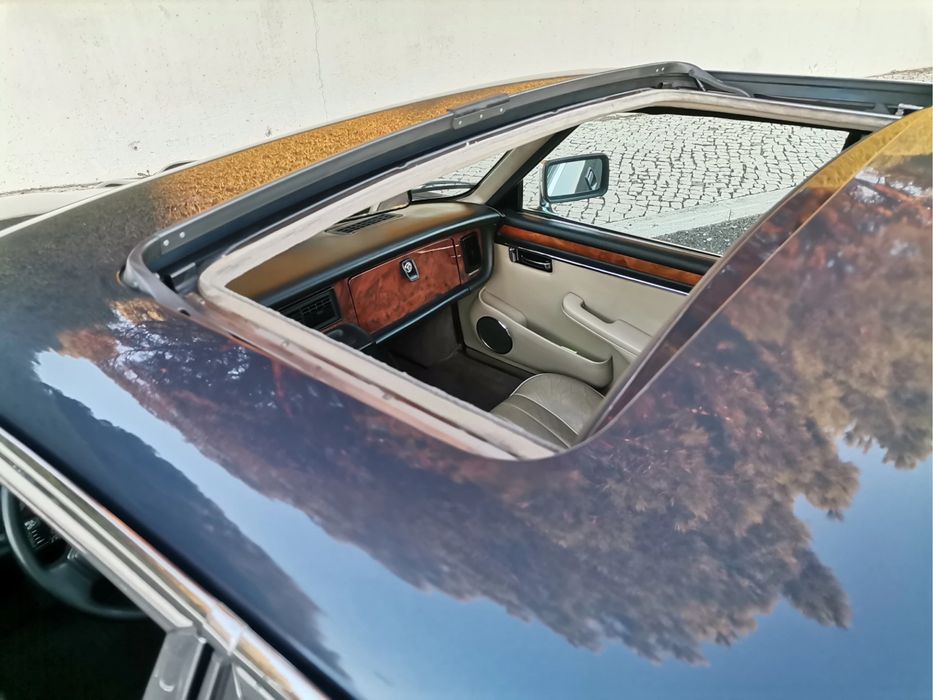 Jaguar xj12 SOVEREIGN
