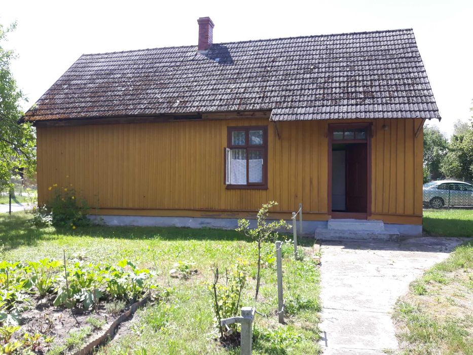 Dom drewniany w leśnym zaciszu