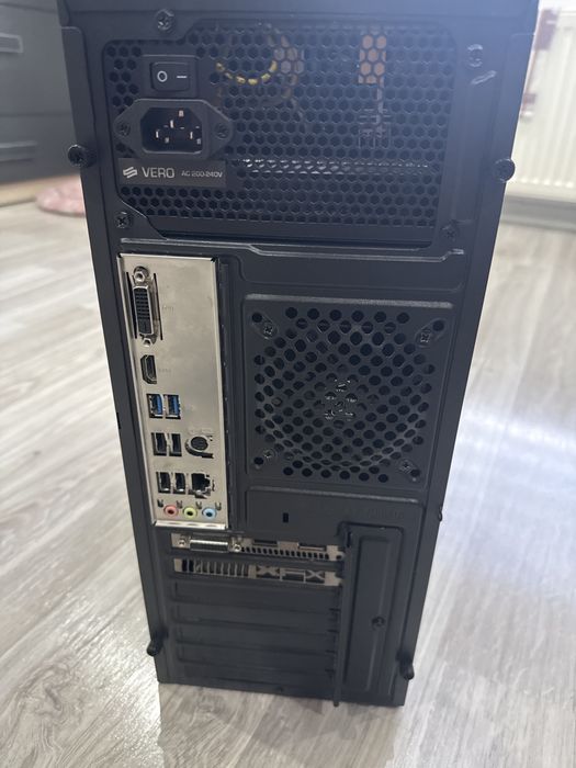 Komputer PC - i3-10100f / RX 550 / 16 GB RAM