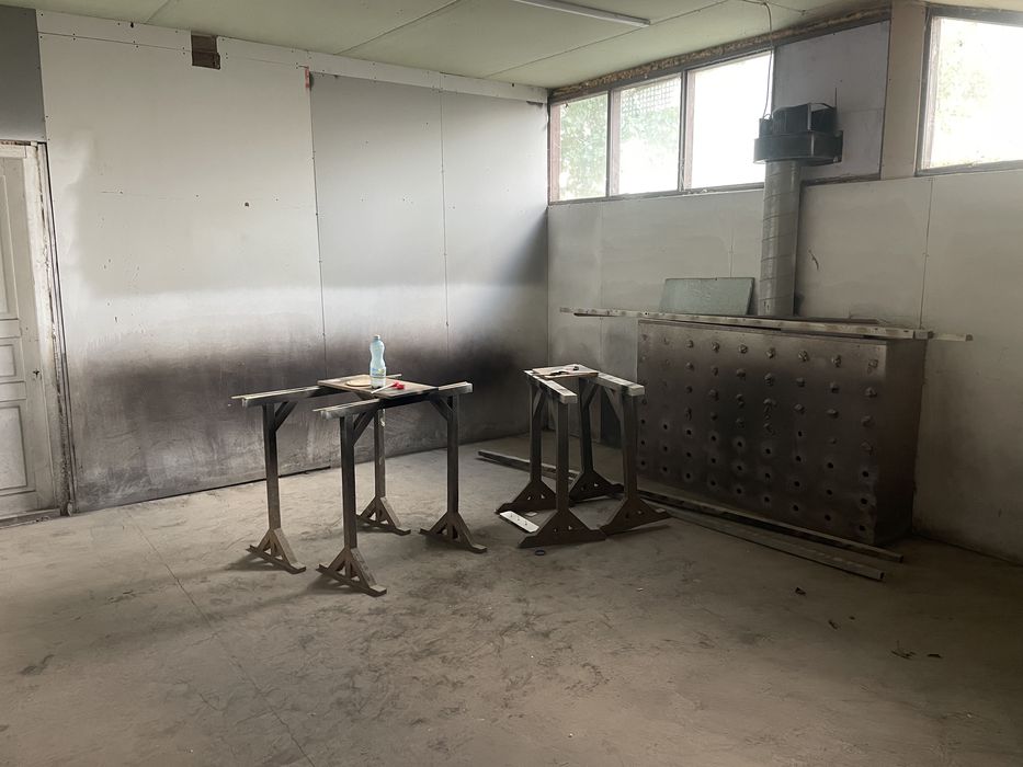 Цех по изготовлению столярных изделий и мебели