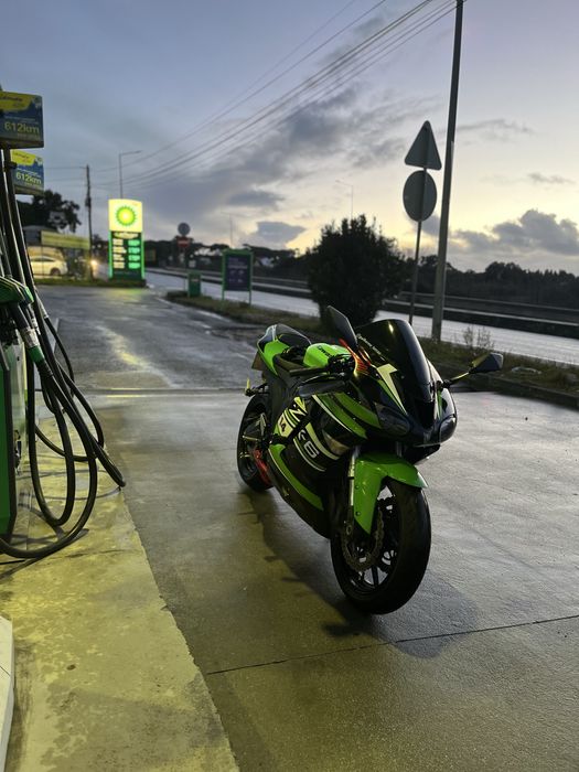 Kawasaki zx6 (carta a2)