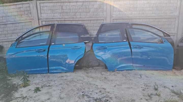 Двери передние задние правые левые Hyundai Kona разборка