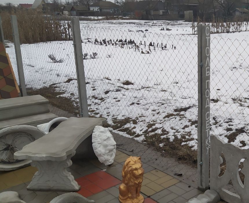 стовпи бетонні довжиною 210 та 250 см для паркану, під сетку рабицю