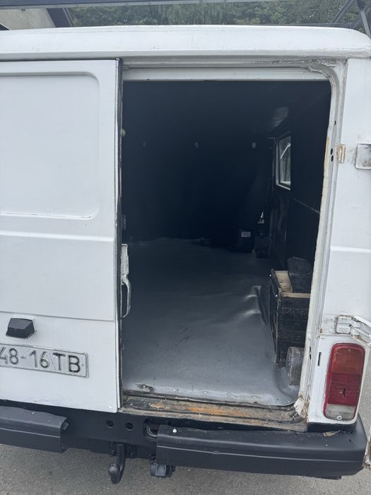 Робочий бус для роботи