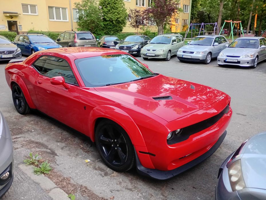 Dodge Challenger 3.6 V6 SXT LIFT Automat Koła 20" wydech ULTER Odpalanie z pilota! Zadbany!