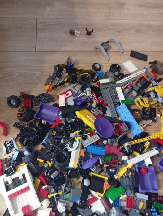 Sprzedam klocki LEGO 2,2kg