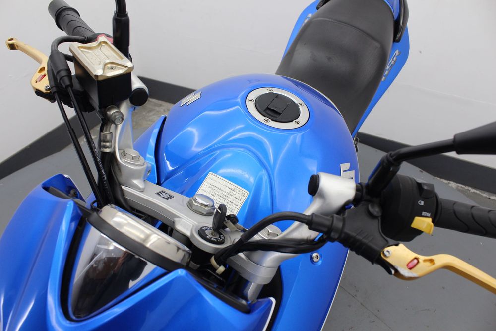 Suzuki GSR 250 (2 циліндра, інжектор)