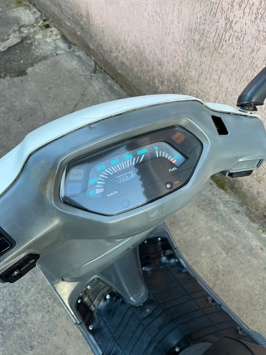 Скутер HONDA LEAD AF-20 90cc в Отличном Состоянии Без Пробега По Украине