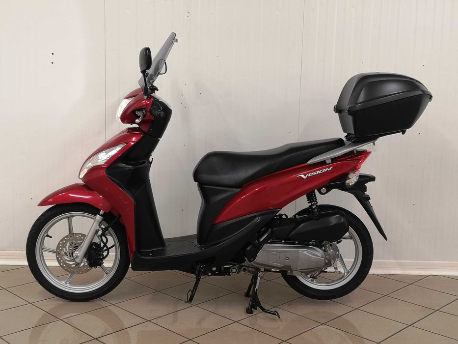 Honda NSC 110 Vision  Tylko 004400 km !!!  Jak NOWA !