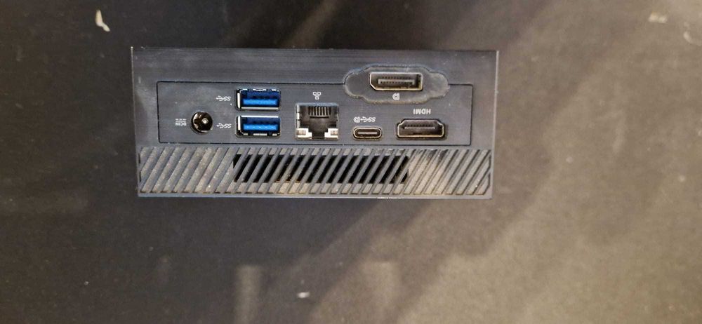 Mini PC Asus PN62