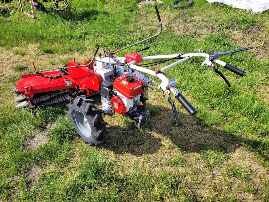 Traktorek Dzik Pług ISEKI SA360F zamiatarka kubota odśnieżanie Honda zamiatarki SA 360