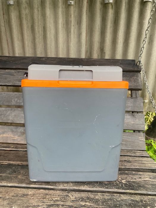 Продам авто холодильник