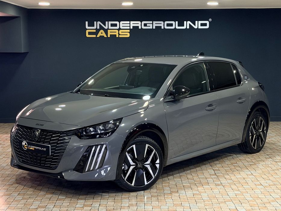 Peugeot e-208 GT