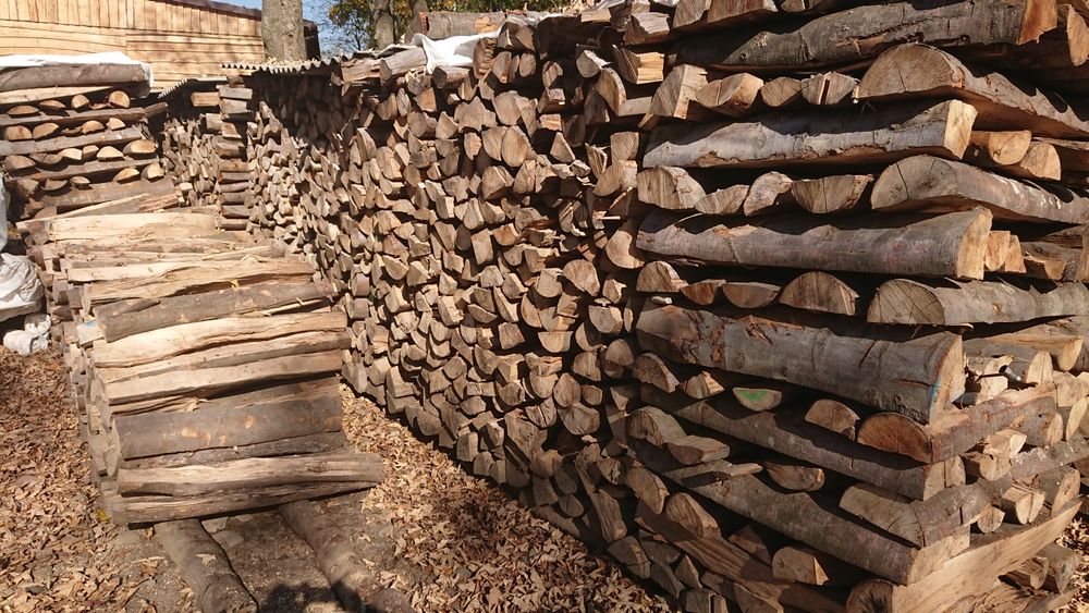 Drewno kominkowe-opalowe suche  bukowe