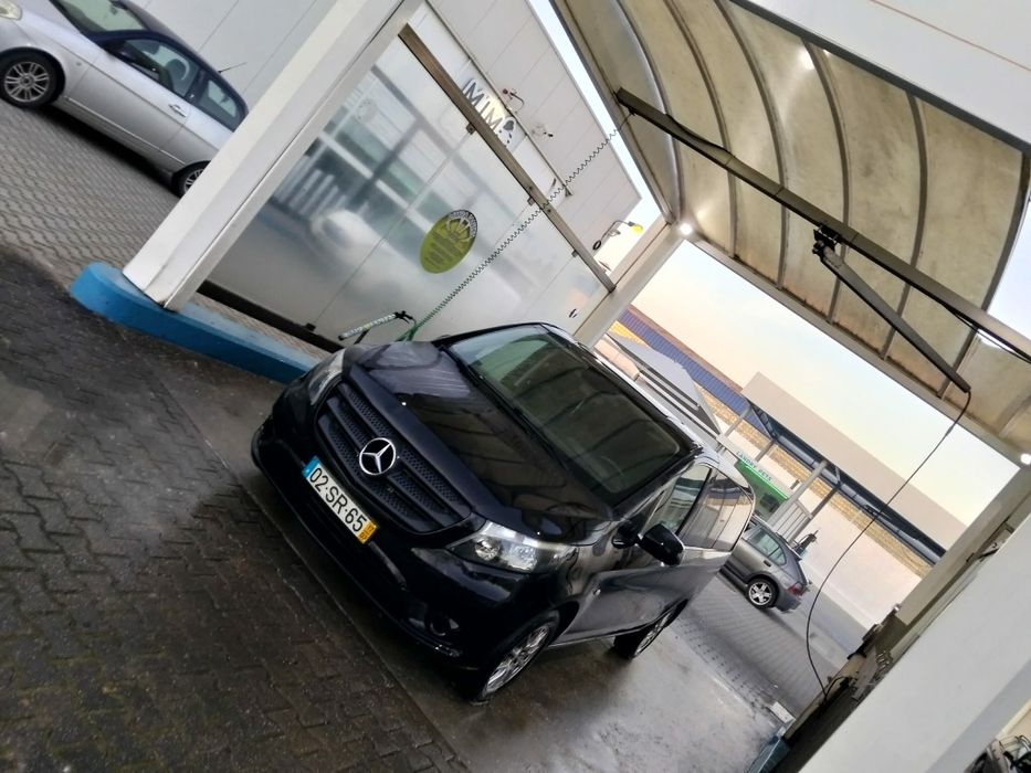 Mercedes  vitor 114