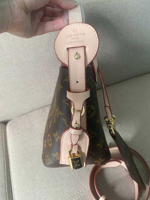 сумка в стилі Louis Vuitton Petit Bucket Monogram канва