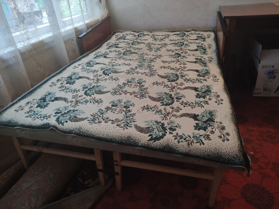 Продам диван, розкладний, малогабаритний